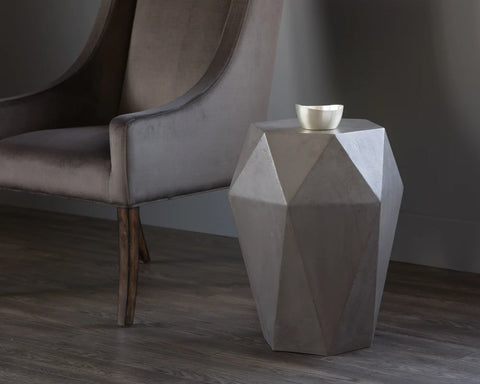 Constance - End Table Sunpan