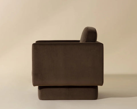 Everton Brown - Accent Chair Sunpan
