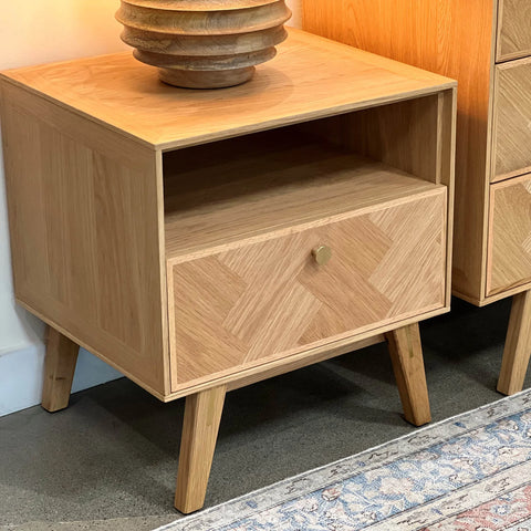 Colton -Nightstand