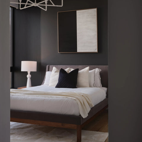 Petra - Table Lamp Renwil