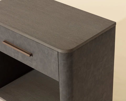 Altman - Nightstand Sunpan