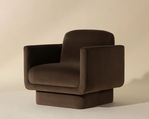 Everton Brown - Accent Chair Sunpan