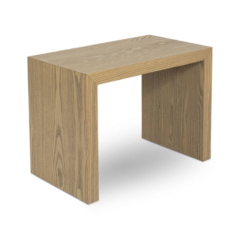 Oscar C Light Oak - End Table SIF