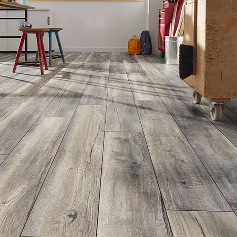 Gaspar Oak 12mm Laminate Flooring -$5.03 Sq.Ft (Sold per box) Planchers1867